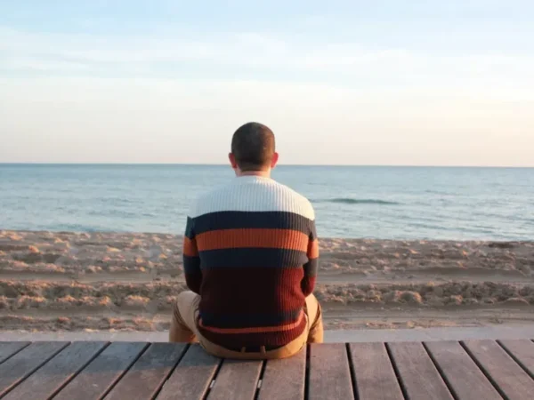 Psychological Tricks People Use to Avoid Regret (And How to Stop)